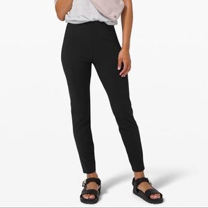 LULULEMON PANTS BRAND NEW(here to there pant)